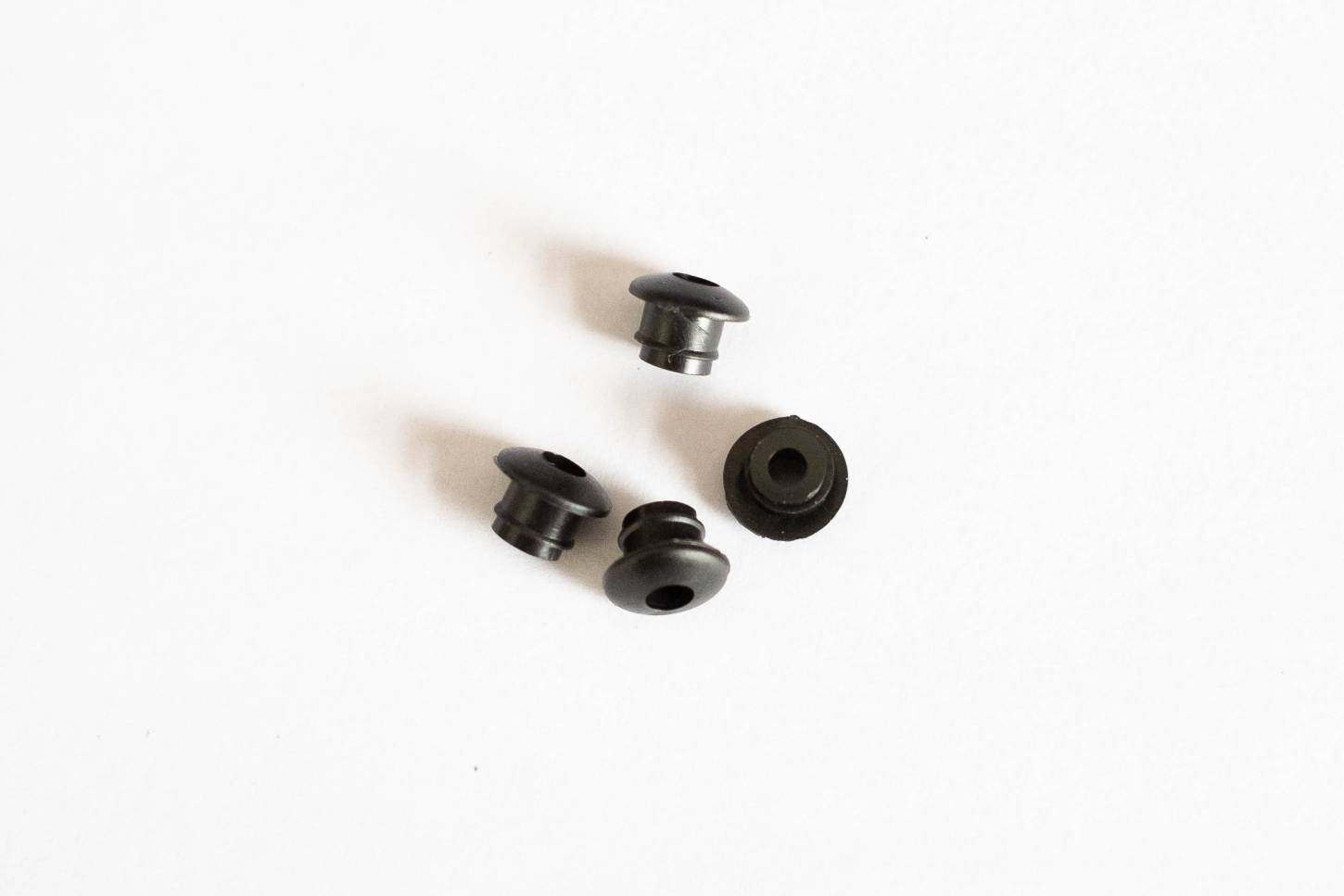 4x frame plugs protective nipple for light cable - internal routing