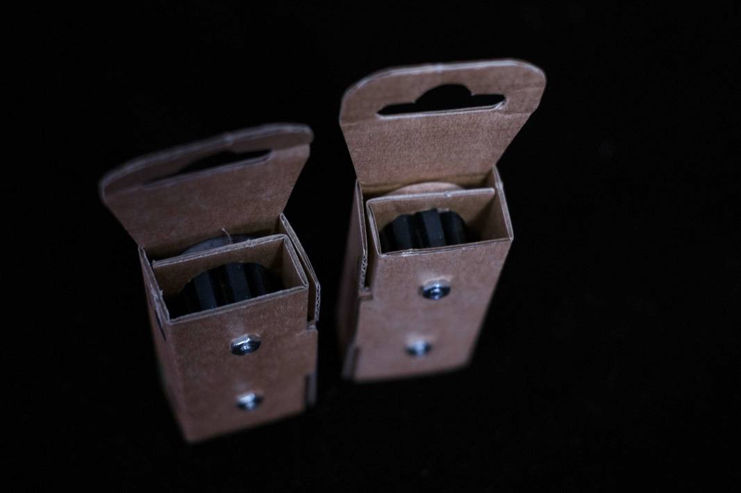 Gilles Berthoud Tapón de manillar de cuero Cuero en natural o negro regular (MTB) - 22,2 mm