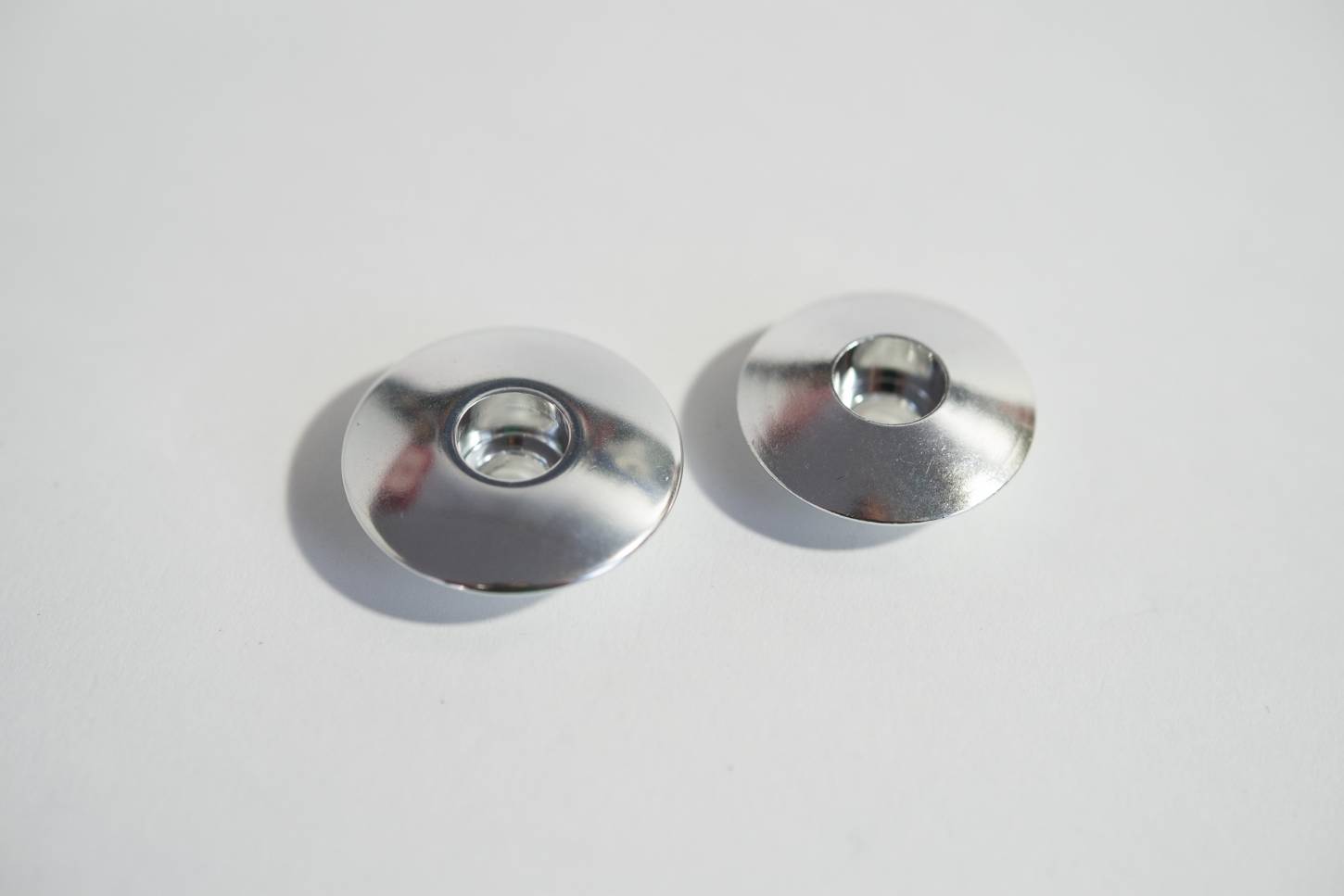 End cap for 1" or 1 1/8" Ahead headset aluminium in silver or black