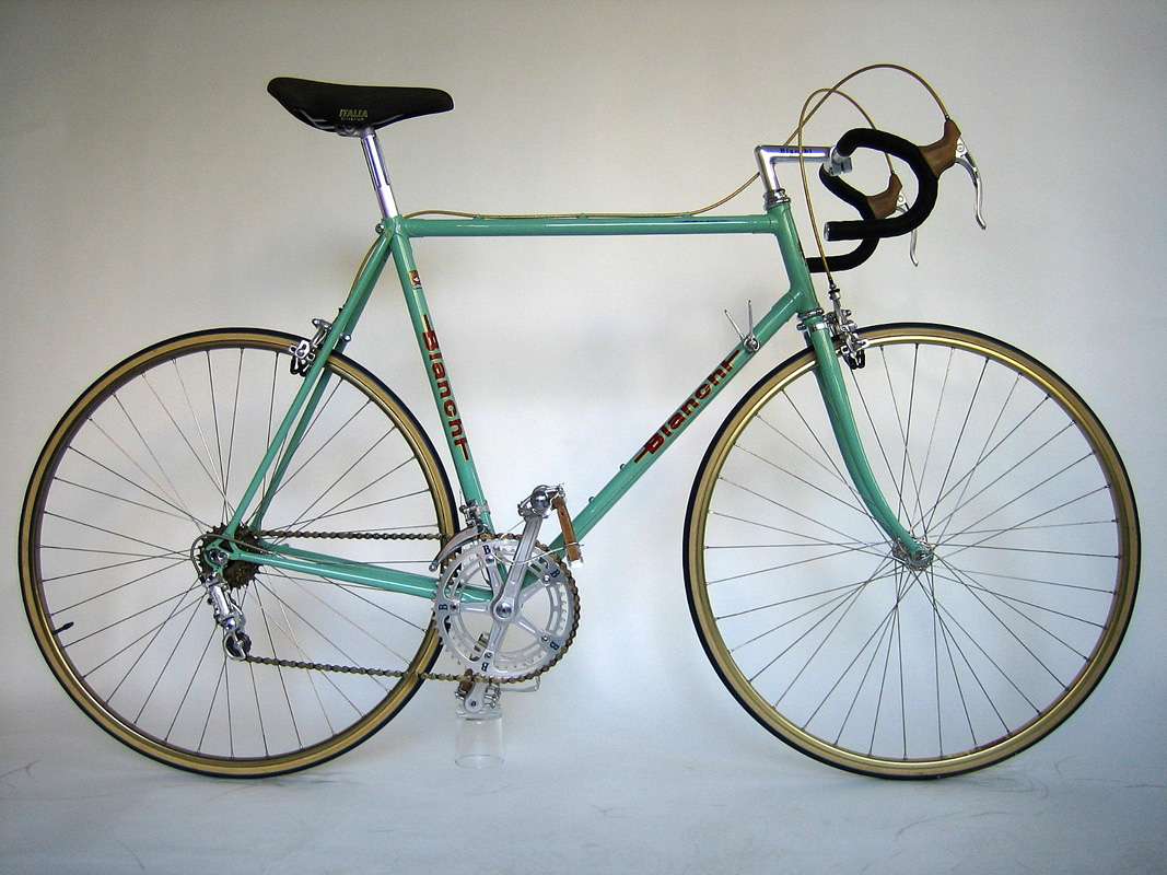 Bianchi_Campione_del_Mondo_Rennrad_Classic_Bike_01